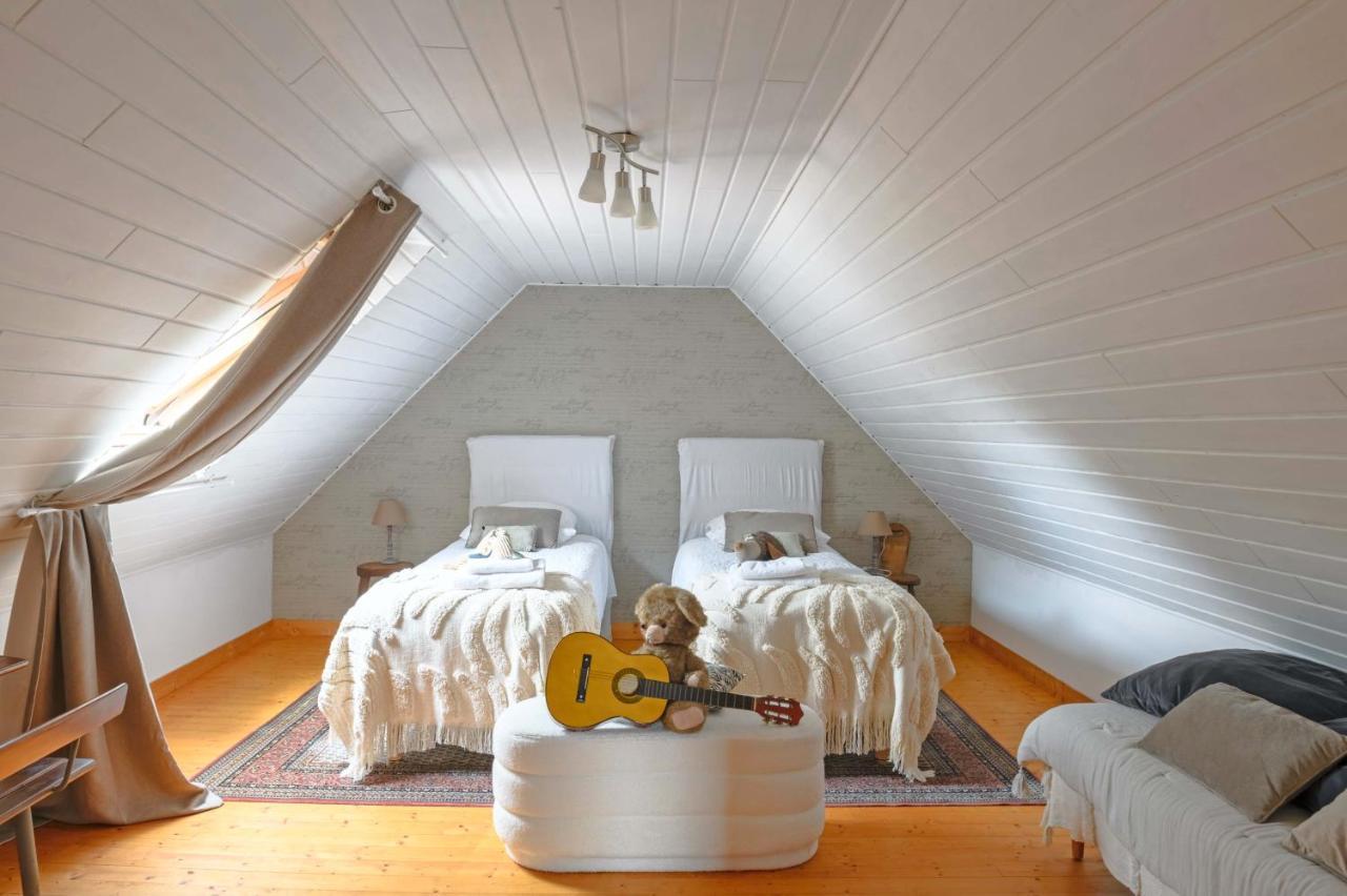 Les Pierres Bleues Bed & Breakfast Saint-Coulitz Luaran gambar