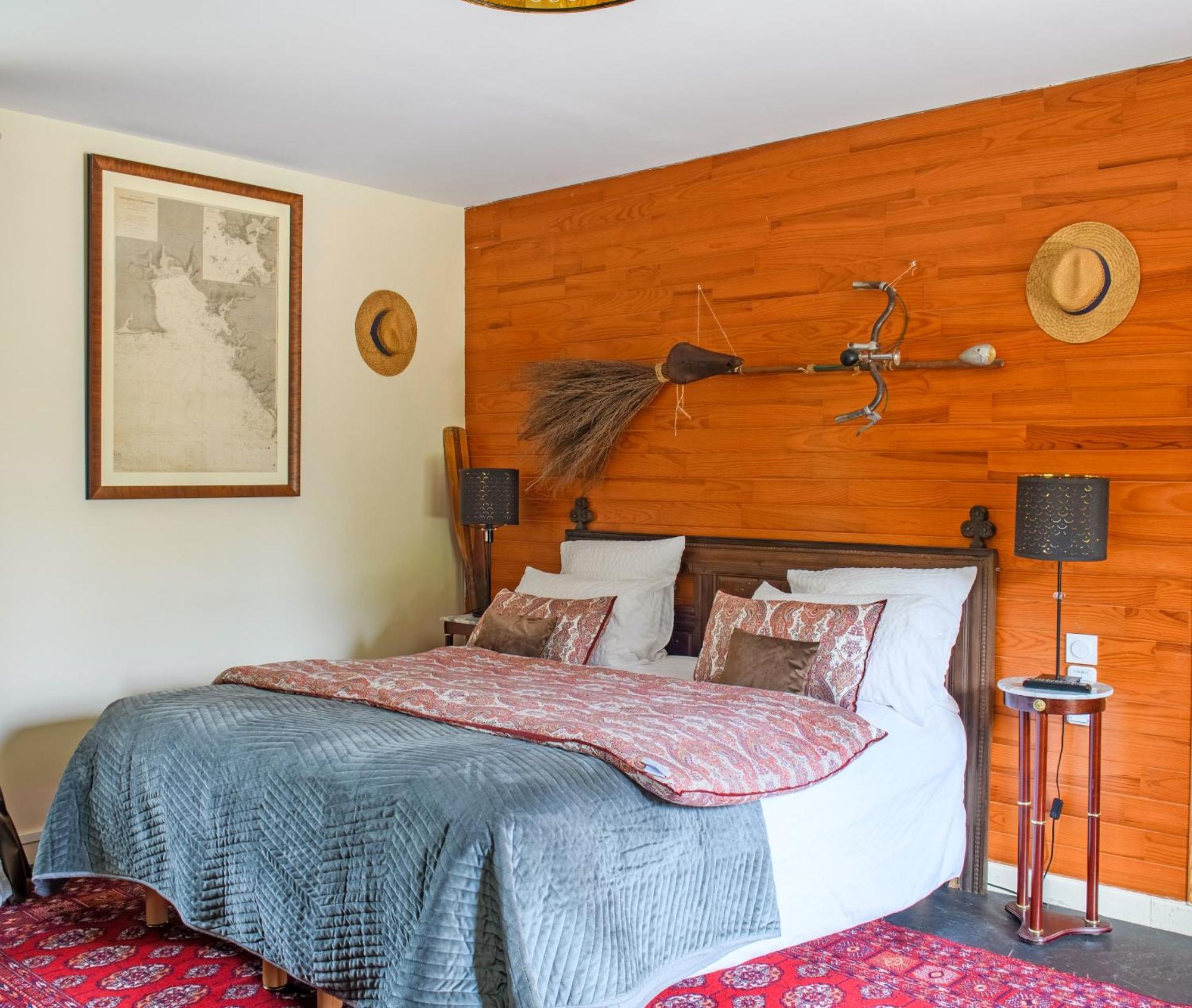 Les Pierres Bleues Bed & Breakfast Saint-Coulitz Luaran gambar